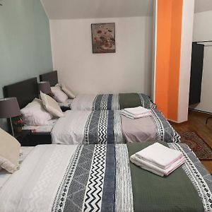 Habitación Triple Económica